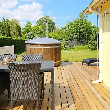 Casa vacanze Cozy Getaway Close To The Sea *