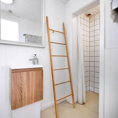 Cozy Getaway Close To The Sea Semesterbostad Grevinge